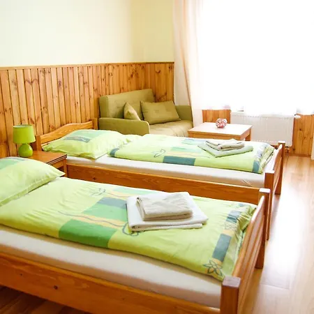 Pod Branou Gasthof Poprad